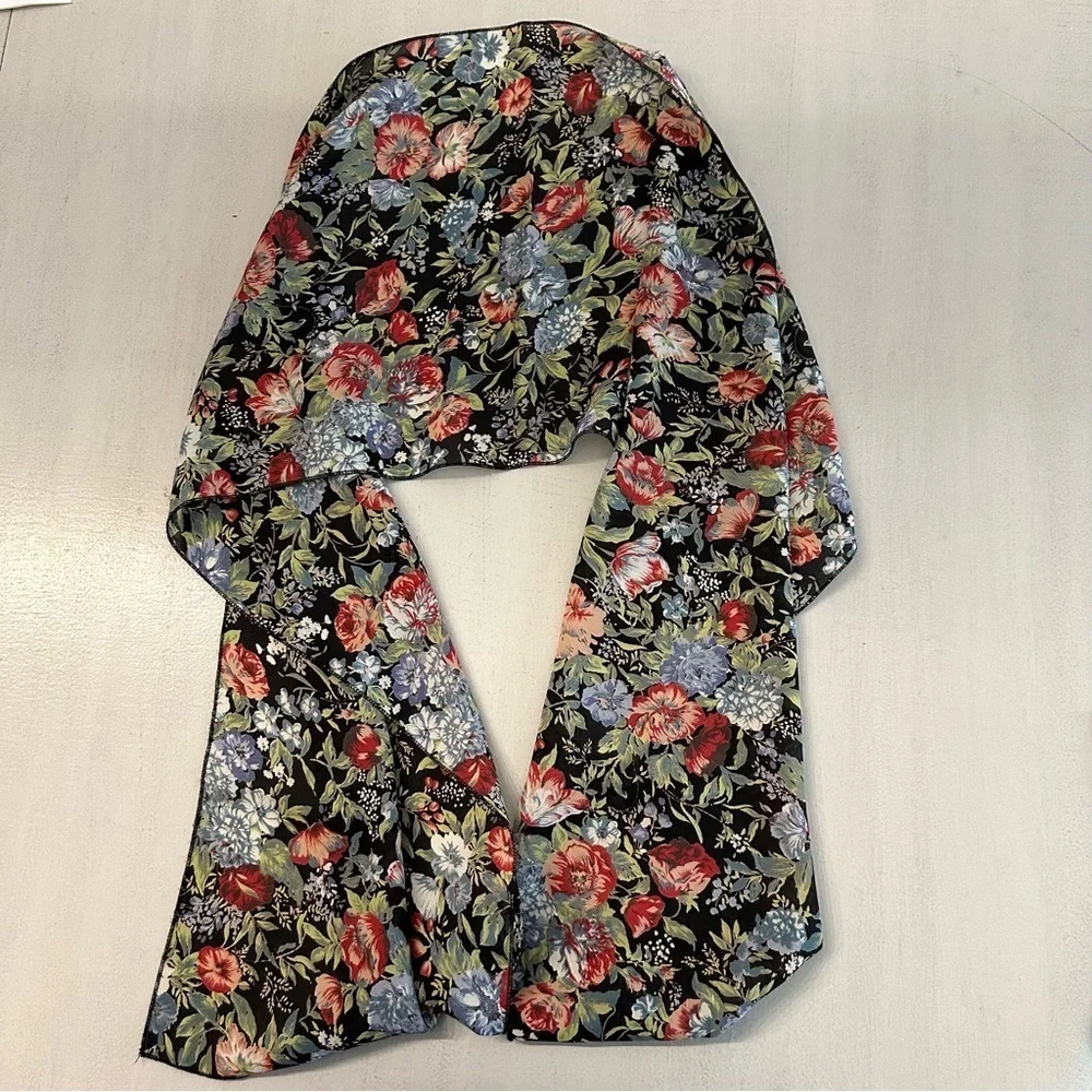 Net 30 Women’s Black Multicolor Lightweight Floral 100% Polyester Scarf GUC